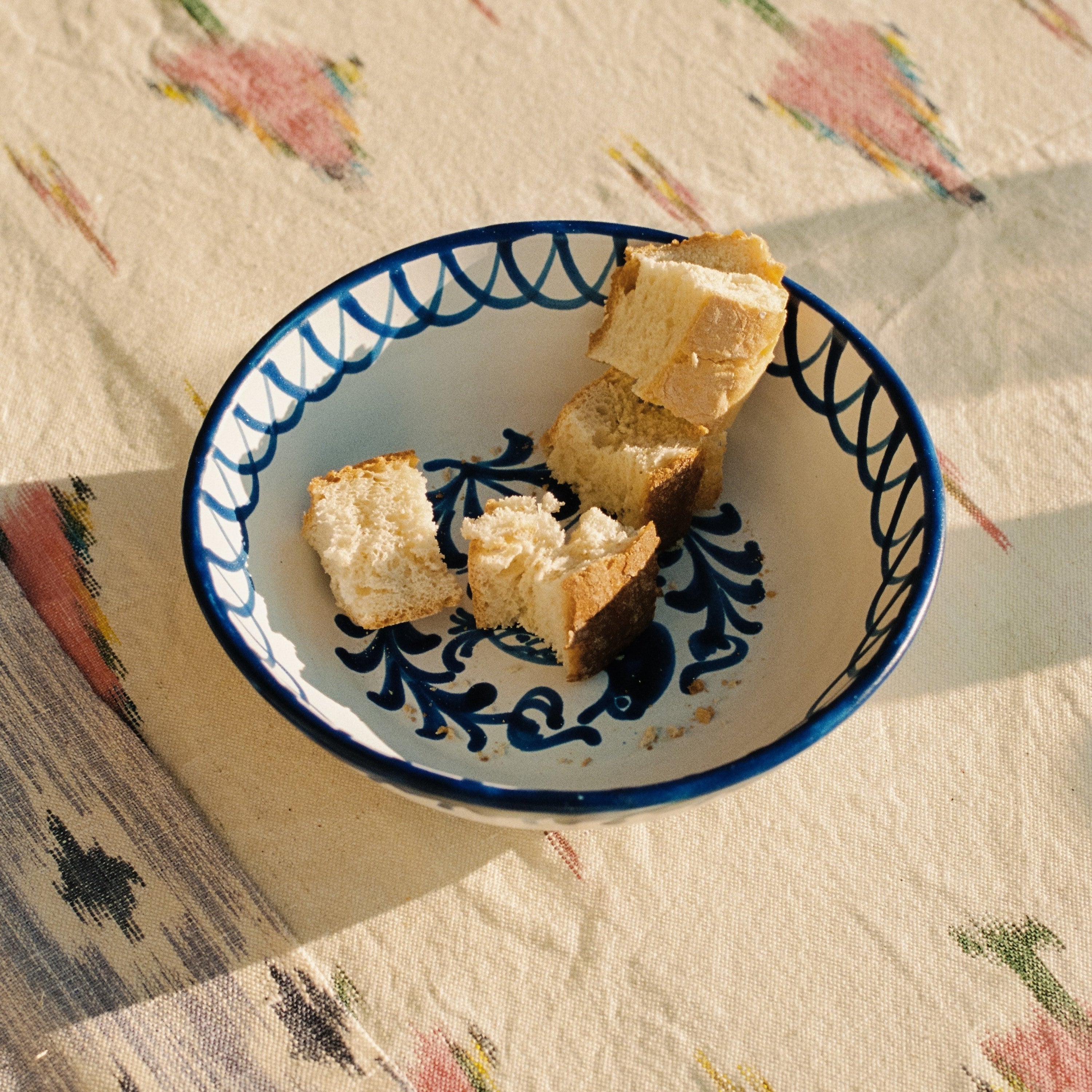 THE TRADITIONAL CEREAL BOWL