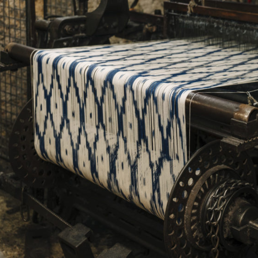THE LONG TABLE RUNNER