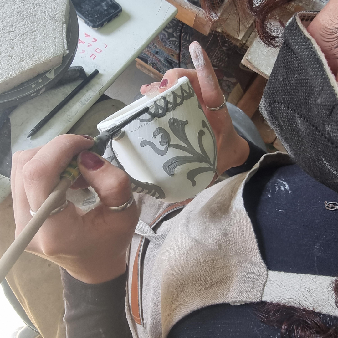 THE TRADITIONAL COFFEE MUG