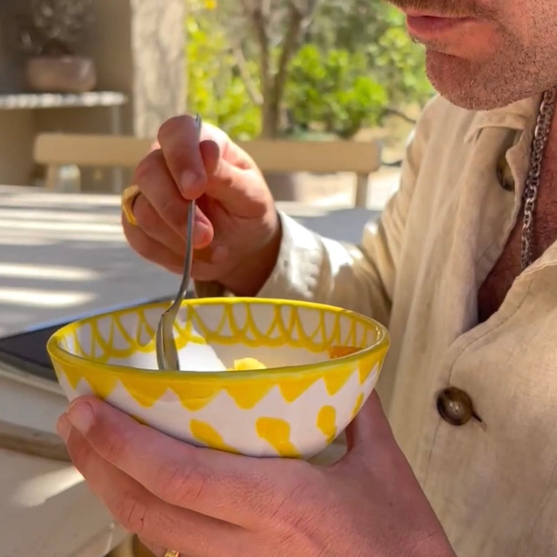 THE TRADITIONAL CEREAL BOWL
