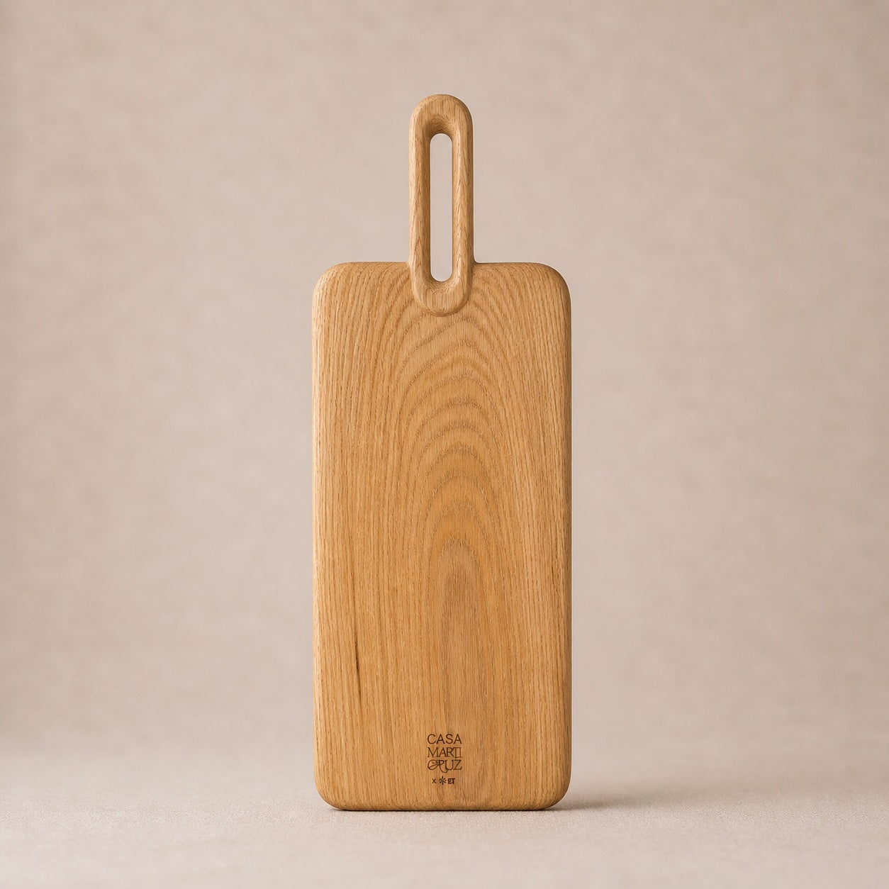 THE OVAL-HANDLED BOARD