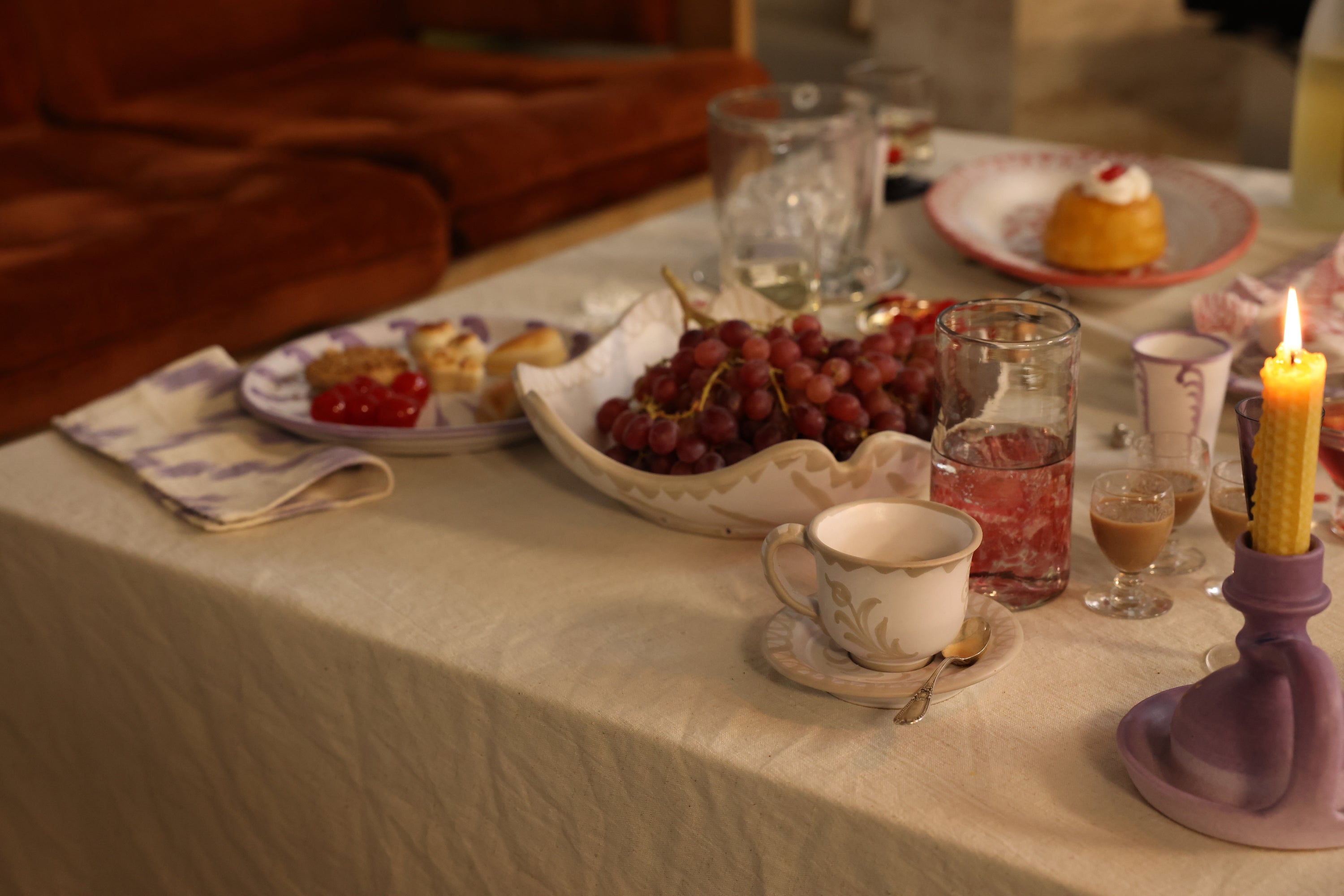 THE SQUARE CENTERPIECE