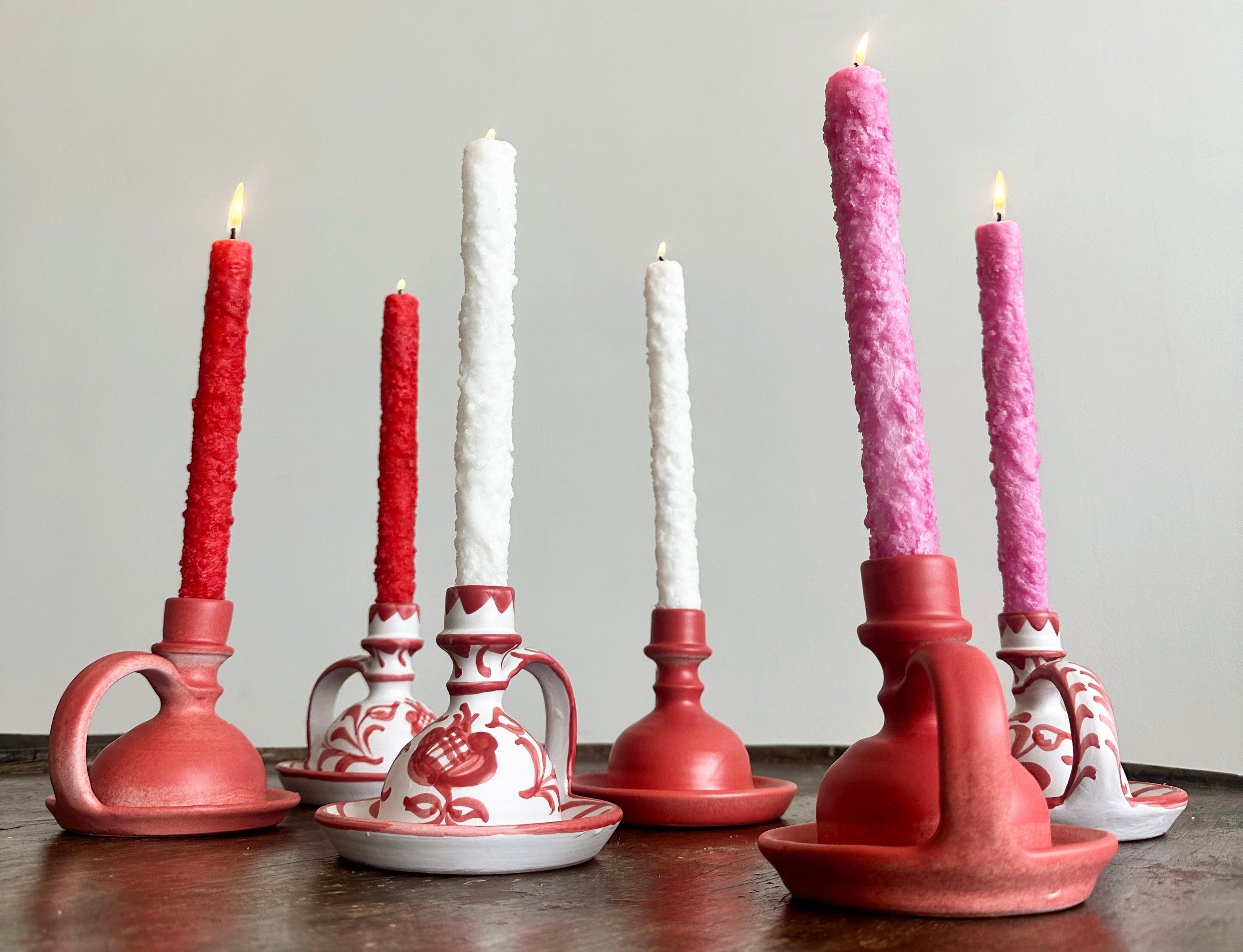 Spanish craftsmanship, handmade in Spain, artisanal home decor, traditional Spanish ceramics, handcrafted glassware, carved wood objects, natural linen textiles, Spanish design, heritage craftsmanship, sustainable materials, timeless design