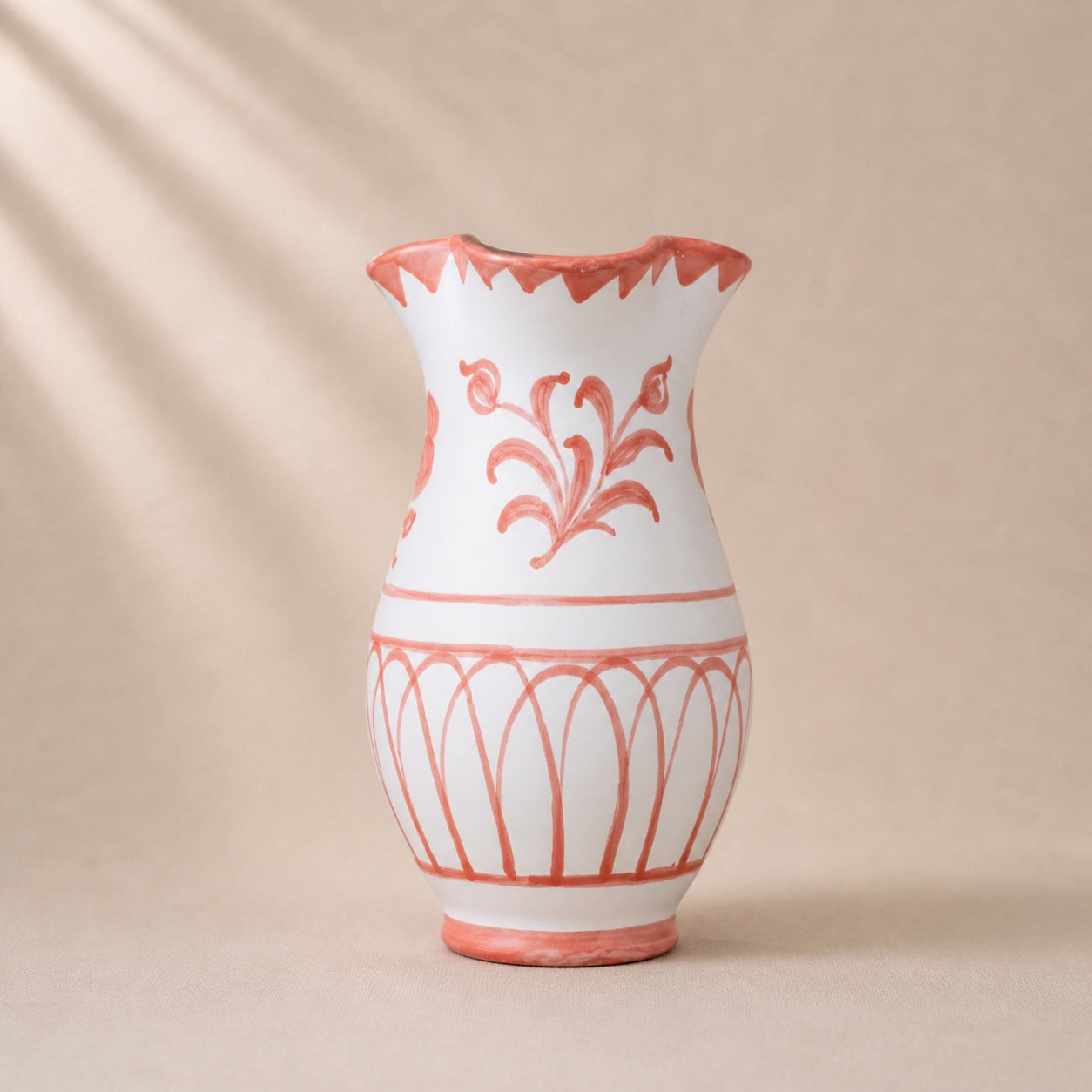 THE TRADITIONAL SCALLOP VASE