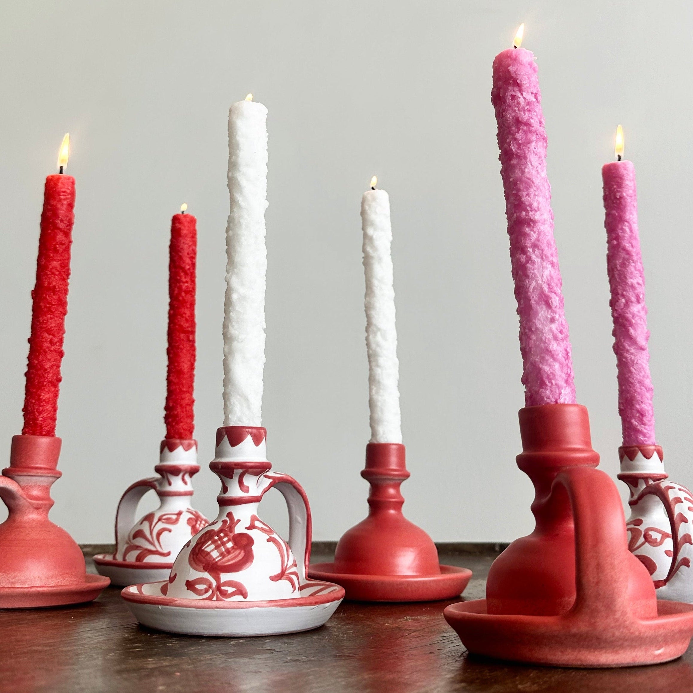 Spanish craftsmanship, handmade in Spain, artisanal home decor, traditional Spanish ceramics, handcrafted glassware, carved wood objects, natural linen textiles, Spanish design, heritage craftsmanship, sustainable materials, timeless design
