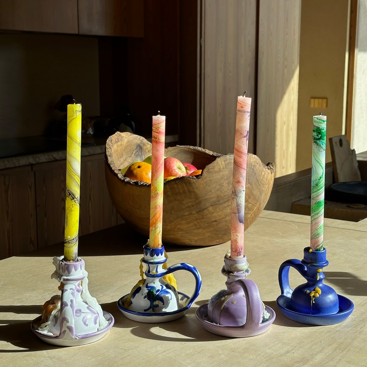 THE TRADITIONAL CANDLE HOLDER