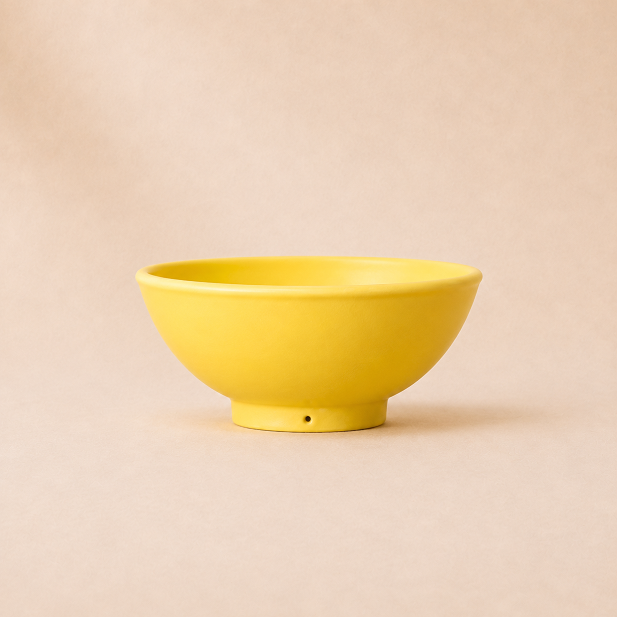 bol amarillo, bowl amarillo, cuenco amarillo, bol de cereal, bowl de cereal, cuenco de cereal, bowl monocromo, bol monocromo, vajilla amarilla, vajilla colorida, cerámica amarilla, bol de cerámica, cuenco de cerámica, cerámica esmaltada, bowl esmaltado, bol artesanal, cerámica artesanal, vajilla artesanal, bowl moderno, vajilla moderna, bowl minimalista, cocina colorida, decoración de cocina, mesa colorida, desayuno, cereal bowl, yellow bowl, yellow cereal bowl, ceramic bowl, handmade ceramic bowl, monochro