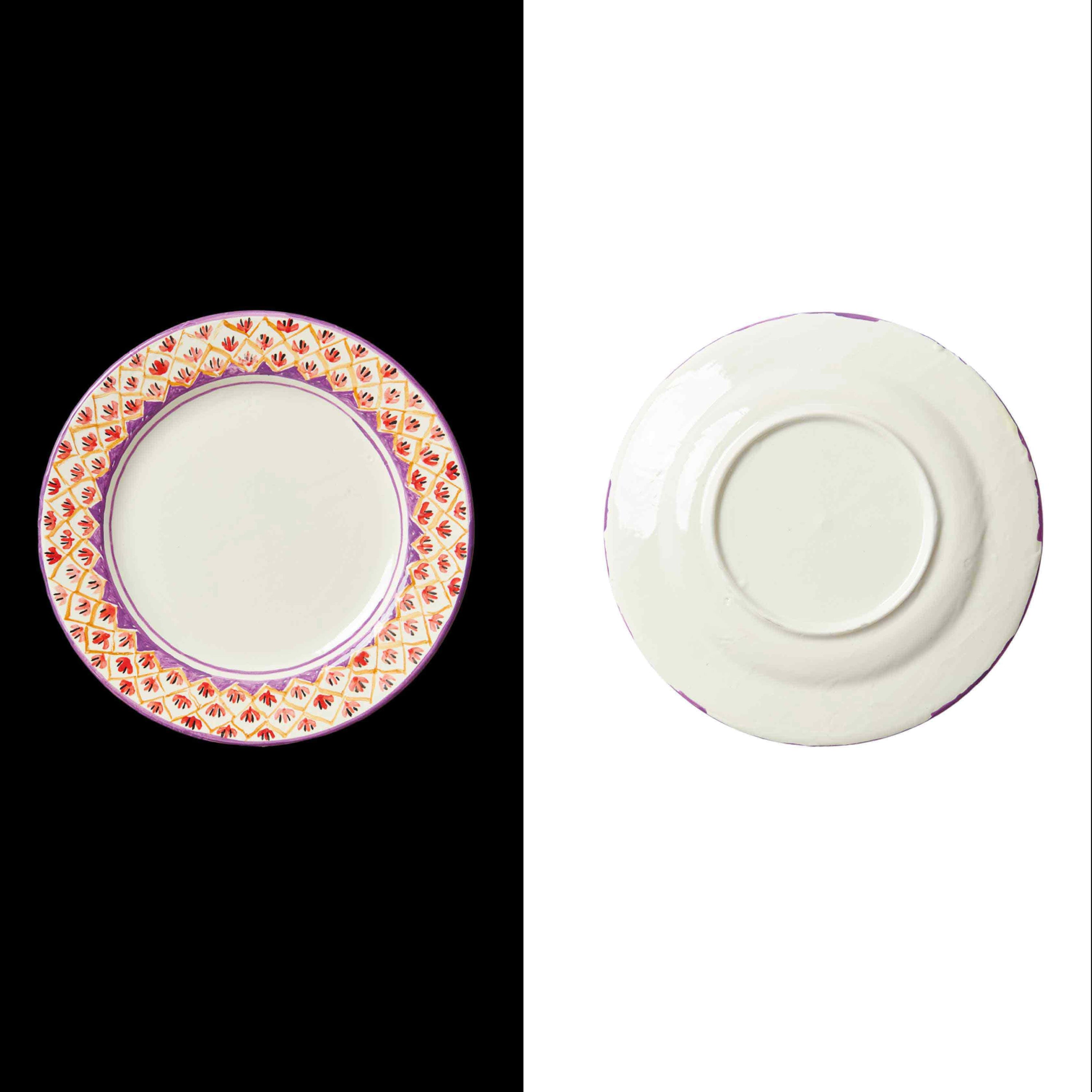 019 dinner plate handmade in spain by traditional artisans Cáceres traditional  style la mosca flower pinted lilac